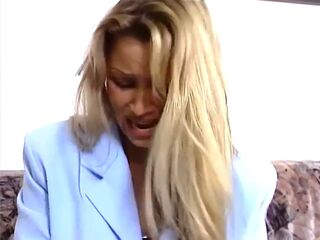 Royal PAWG Gets Banged